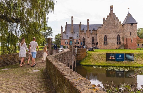 Andijk House | Villa by the Water with Private Jetty