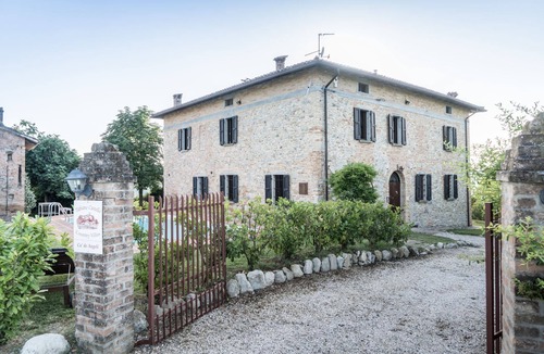Bagni di Tabiano Villa | Villa Ca de Angeli Tabiano Castle Country Villas