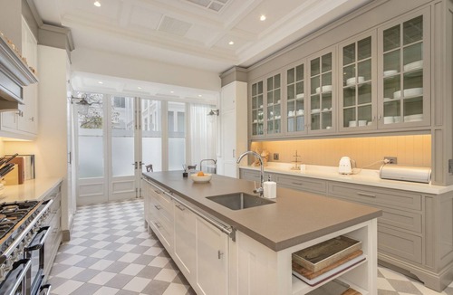 Bishopscourt Villa | Villa Canterbury - Six Bedroom Villa, Sleeps 12