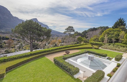 Bishopscourt Villa | Villa Canterbury - Six Bedroom Villa, Sleeps 12