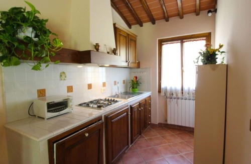 Castelfranco Piandisco Villa | Villa composed of 3 apartaments. Private pool