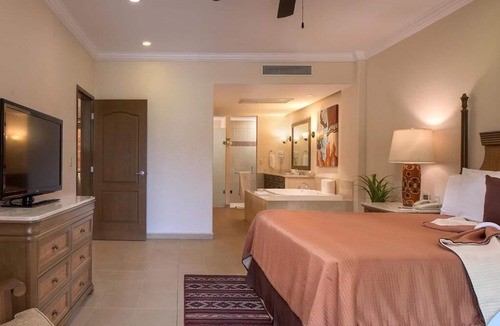 Valle Dorado Resort | Villa del Palmar Loreto: Garden-View Family Escape—Adventure, Relax, Repeat!