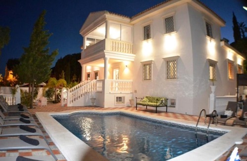 Urbanizacion Hacienda las Chapas Villa | Villa excepcional con piscina privada - 15 pers. - ES-175-65