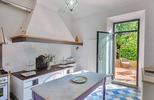 Lubaco Villa | VILLA FIESOLANA - Twelve Bedroom Villa, Sleeps 34