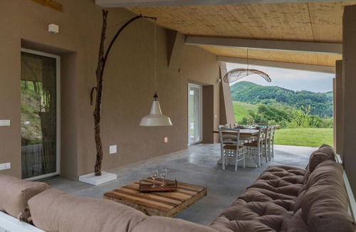 Fermignano Villa | Villa Gea - Private villa, 5 bedrooms, infinity pool, A/C, wifi, pets, Marche