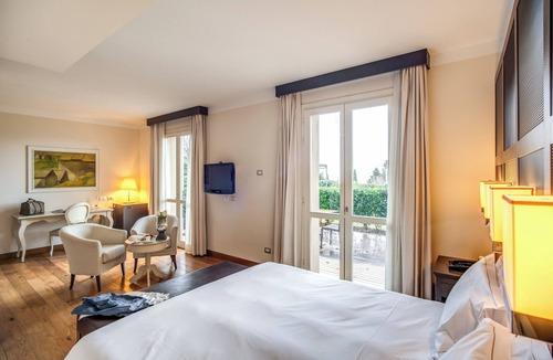 Saturnana Hotel | Villa Giorgia Albergo In Collin