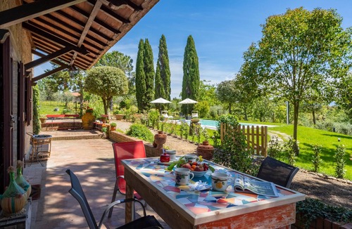 Gambassi Terme Villa | Villa in Gambassi with pool, A/C, village and restaurant at walking distance,