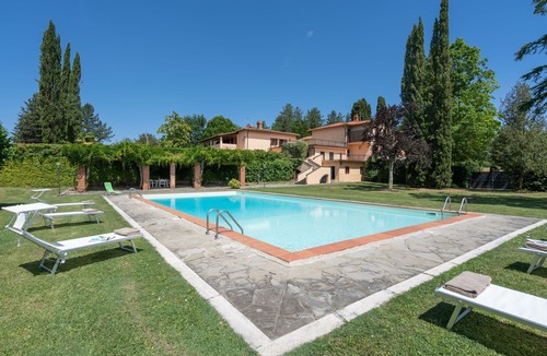 Vicchio Villa | Villa in Santa Maria A Vezzano with 5 bedrooms sleeps 10