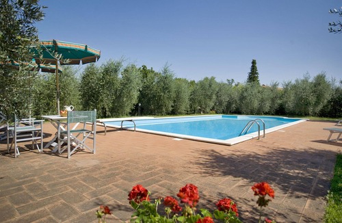 Palaia Villa | Villa in Palaia with 4 bedrooms sleeps 8