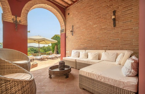 Palaia Villa | Villa in Palaia with 7 bedrooms sleeps 14