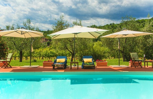 Pistoia Villa | Villa/Independent home in Pistoia with 6 bedrooms sleeps 14
