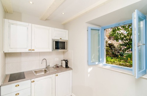 Cavtat Old Town Apartment | Villa Jeannette - Premium Studio Apartment with Terrace