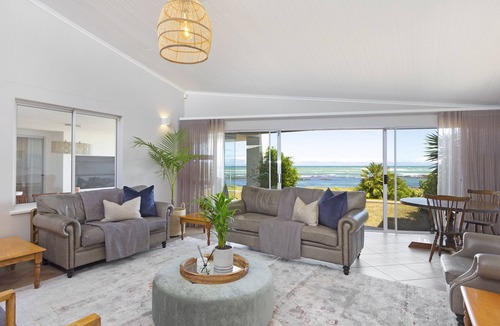 Gordons Bay Central House | Villa Kyma - Six Bedroom House, Sleeps 12