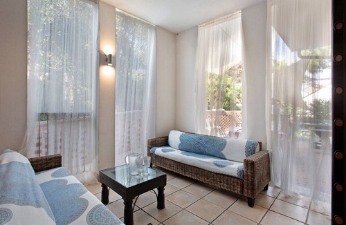 Peschiera Borromeo Villa | "Villa La Palmetta" with Pool, Terrace & Wi-Fi