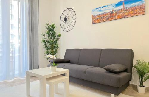 Savena Apartment | Villa Laura Apartment