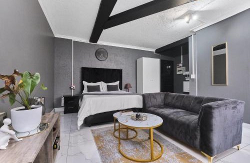 Woodmead Apartment | Villa Picasso Sandton - Executive