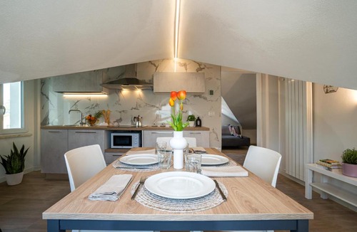 Fogliano Marina Apartment | Villa Pra-tu - Mansarda Moderna 2 Camere - P r a t u r e c c i Group