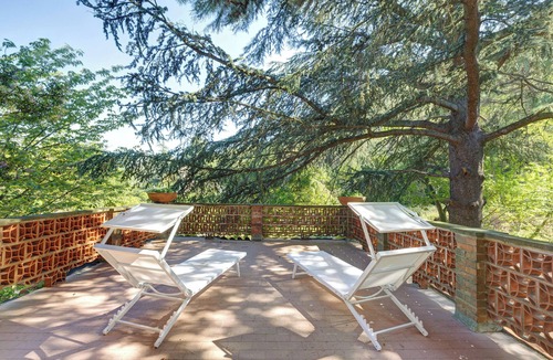 Savona Villa | Villa "Pratolina" with Private Terrace, Balcony & Wi-Fi