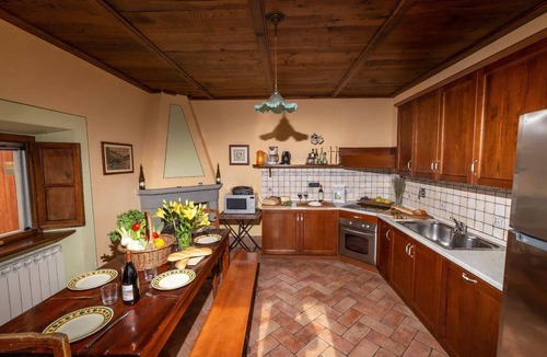 Poppi House | Villa Pruneto with pool in the Tuscan hills