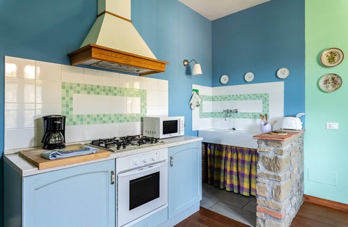 Popiglio Villa | Villa 'Rifugio Arcobaleno' with Mountain View, Heated Pool & Wi-Fi
