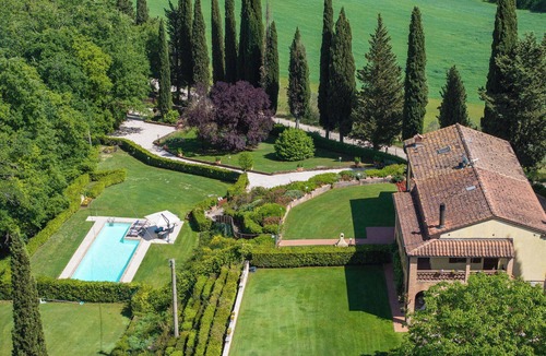 San Gimignano Villa | Villa Sabrina - Luxury Villa Rental with private swimming pool in San Gimignano, Tuscany