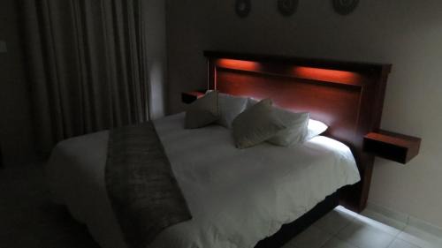 Klerksdorp Bed & Breakfast | Villa Strada Guesthouse