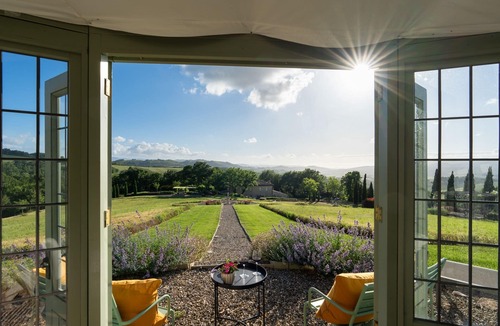 Casole d'Elsa Villa | Villa Sublimis - Tuscan villa with expansive park and private pool nera Siena