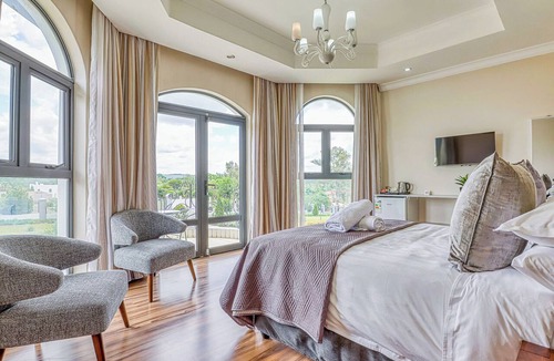 Greater Johannesburg Metropolitan Area Hotel | Villa Tasha Luxury suites