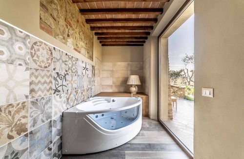 Peccioli Villa | Villa TOSCA Private Home - Luxury Farm Stay with Restaurant and Experiences