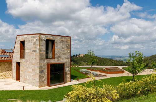 Volterra Villa | Villa Volterra by Fantasia Villas