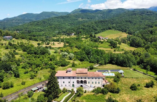 Filattiera Villa | Villa with private pool - Relaxation and space for 13 or more people