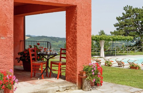 Tredozio Villa | Villa with private swimming pool