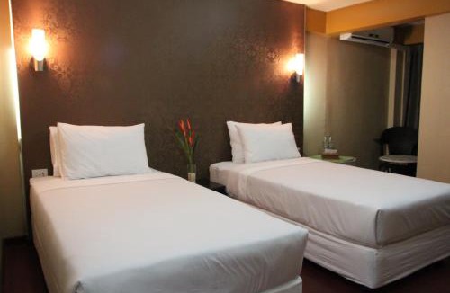 Ratchathewi Cabin | Visiting Card Hotel & Resort