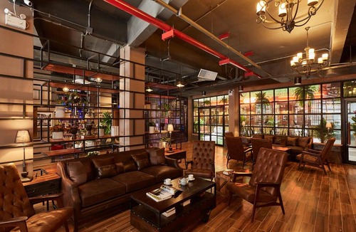Pom Prap Hotel | W22 by Burasari