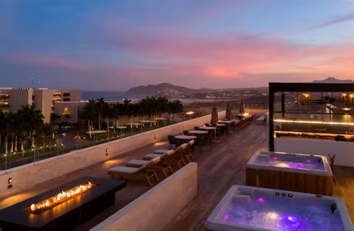 Santa Rosa Apartment | Wake up with a view of the sea - the ideal retreat for your family