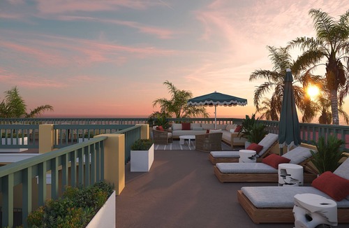 Laguna Beach Hotel | Walk to Beach + Coast Hwy | Pool + Hot Tub + Rooftop Ocean Views