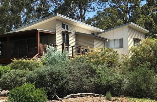 South Durras House | Walk to South Durras Beach | Gone Coastal