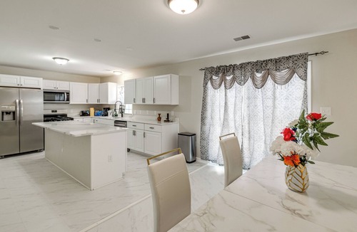 Riverdale Park House | Walkable Riverdale Park Retreat w/Gazebo!