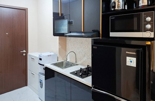Ciputat Apartment | Warm And Restful Studio Room At Apartment Transpark Bintaro