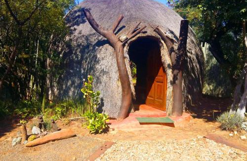 Magaliesberg Ski Chalet | Warthogs Bush Lodge
