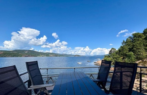 Holmsbu Apartment | Waterfront Apartment, Balcony, Beach ,Near Oslo