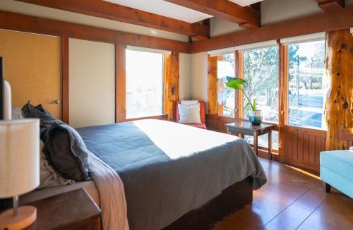 Ucluelet Apartment | Waterfront Condo in Ucluelet