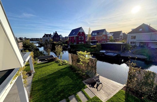 Alkmaar Apartment | Waterfront