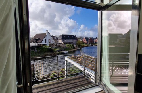 Alkmaar Apartment | Waterfront