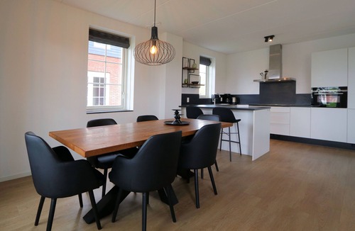 Medemblik House | Waterfront villa with 4 bedrooms
