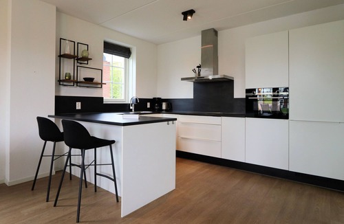 Medemblik House | Waterfront villa with 4 bedrooms