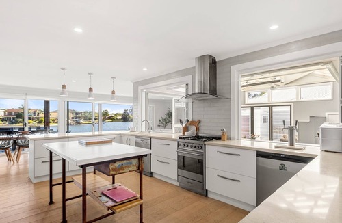 Sussex Inlet House | Watersedge - Absolute Waterfront Retreat