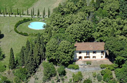 Pratovecchio Villa | Wedding in Benfenati's villa, with amazing private pool in Tuscany.