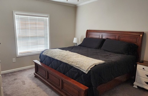 Lexington House | Welcome to Sandy Creek Sanctuary! Your secluded private getaway for relaxation!