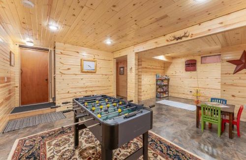 Big Flats House | Whispering Pines & Shouting Rocks